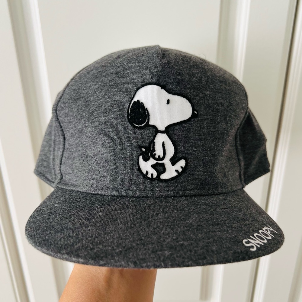 H&M HM Infant Boys Girls Snoopy Peanuts Cap Baseball Hat in Gray 12-18 months